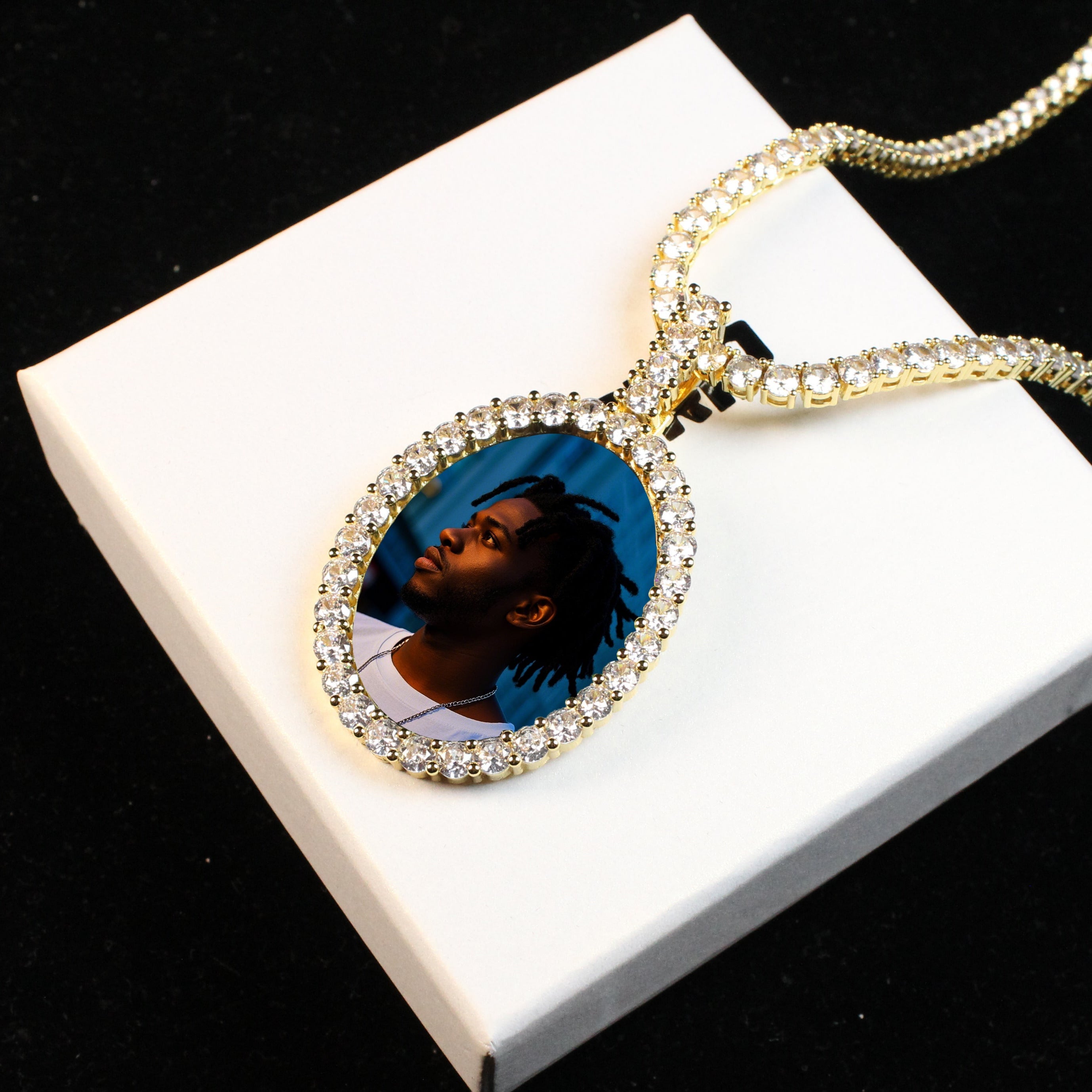 3D Oval Custom Picture Pendant