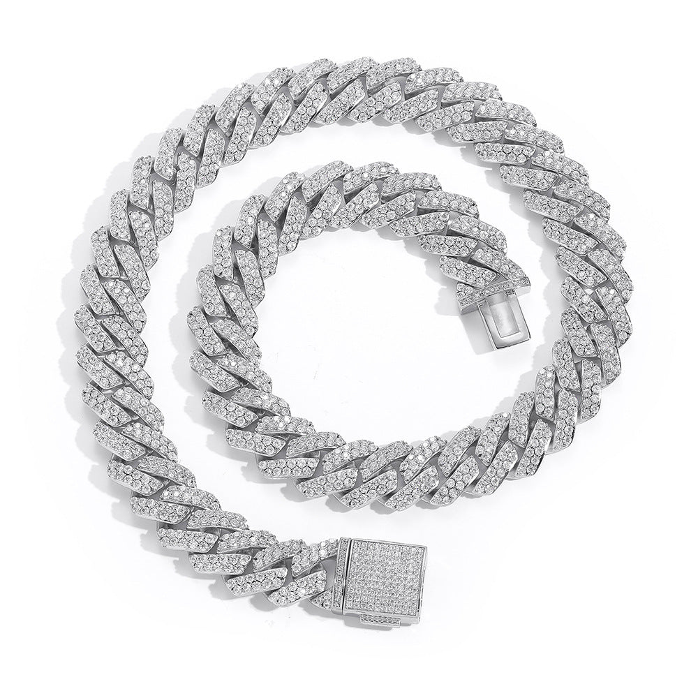 Fraser Hart Necklace For Women 9ct White Gold Light Box 18