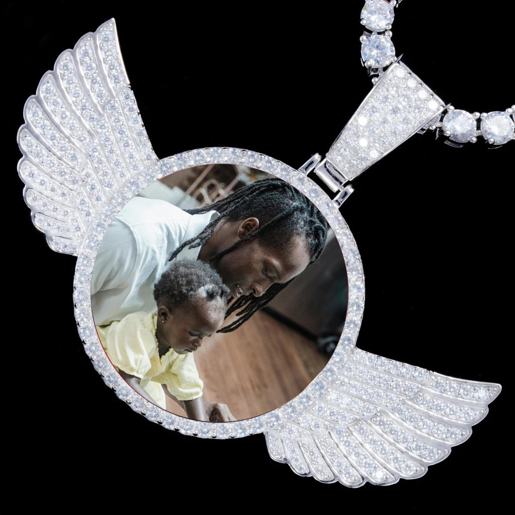 S925 & VVS Moissanite 3D Wings Custom Picture Pendant_ICEEDRIP_JEWELRY