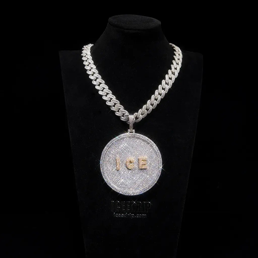 Custom 3D Big Disc Letters Necklace06_ICEEDRIP