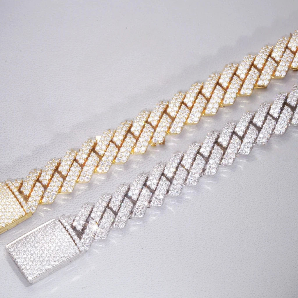 925S & VVS Moissanite 12MM Prong Cuban Bracelet