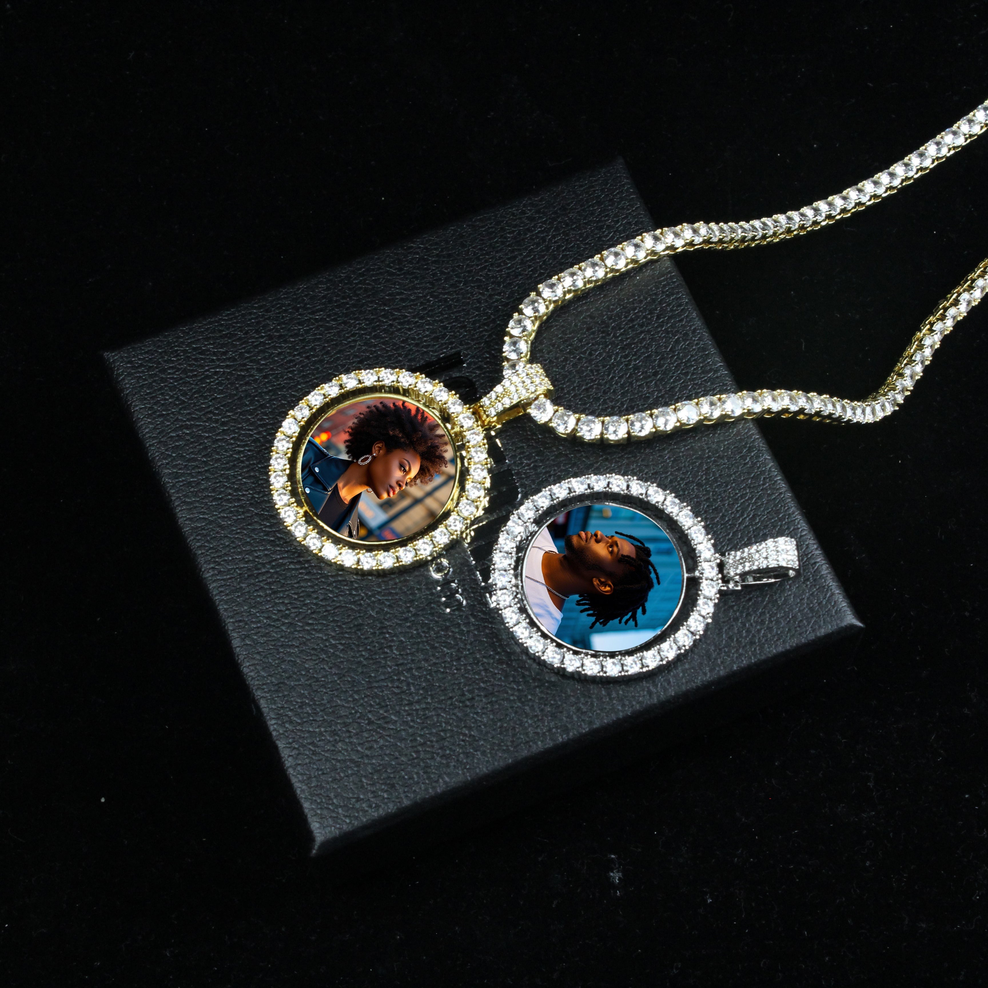 3D Spinning 2-Faced Custom Picture Pendant
