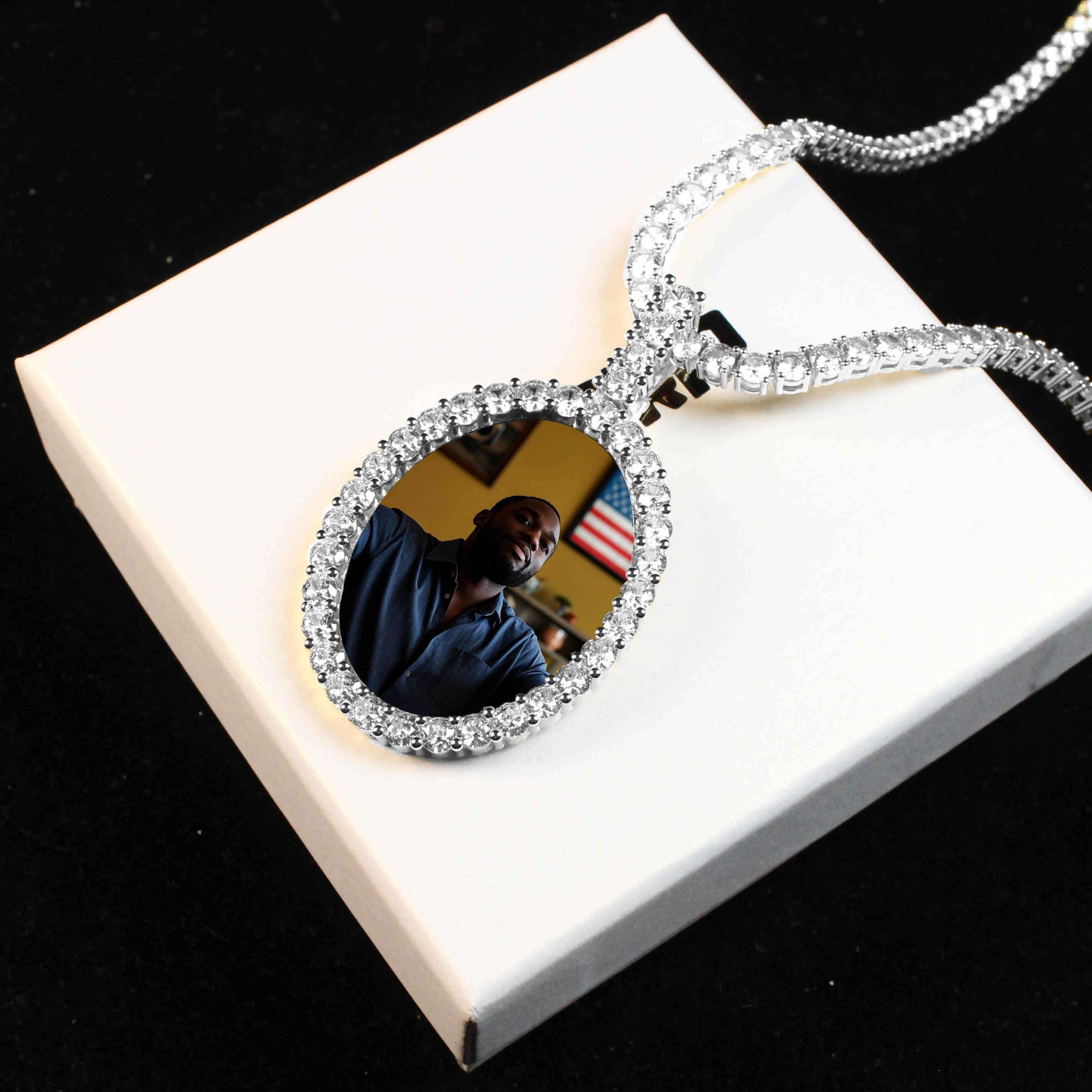 3D Oval Custom Picture Pendant