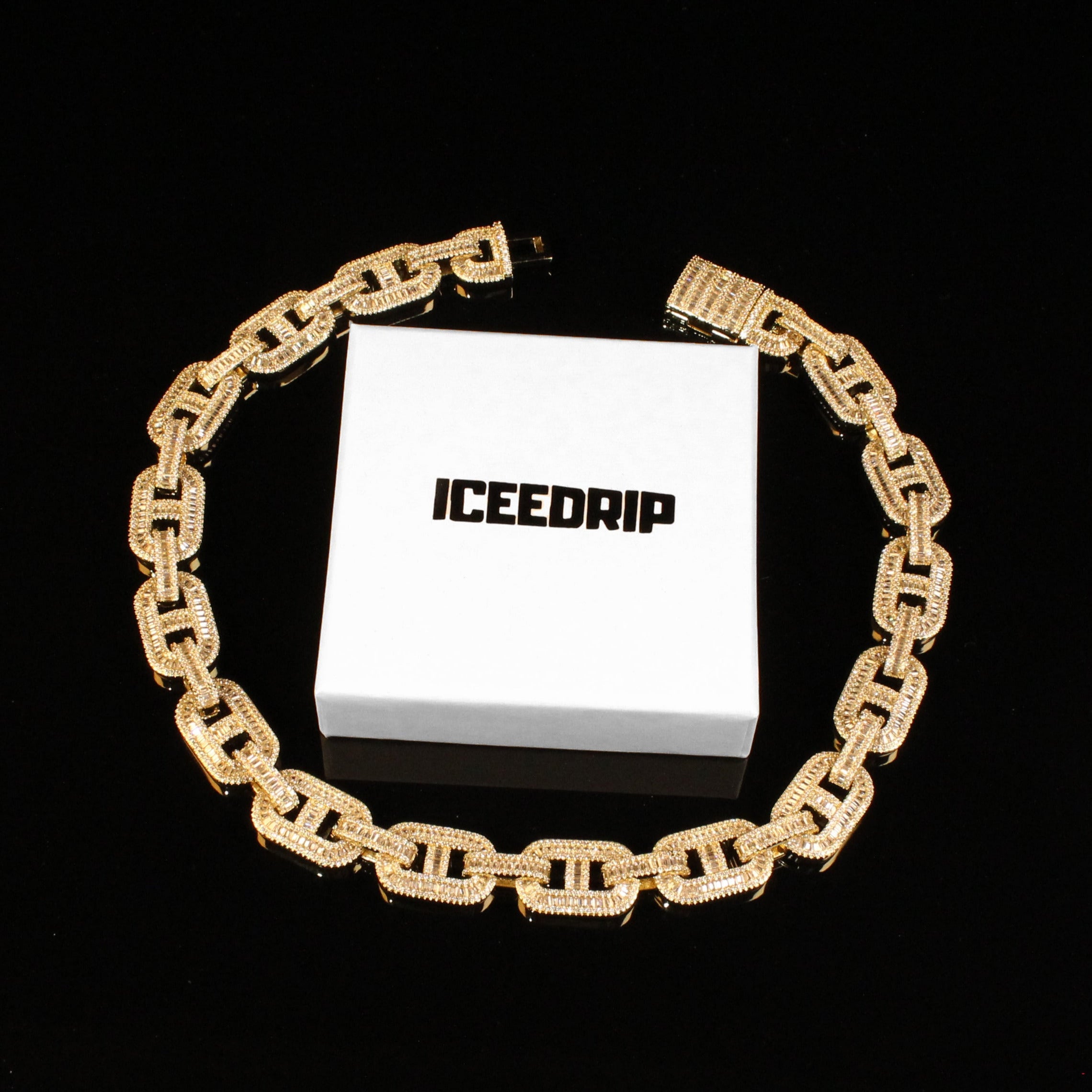 15mm Baguette Mariner Chain in 18k Gold