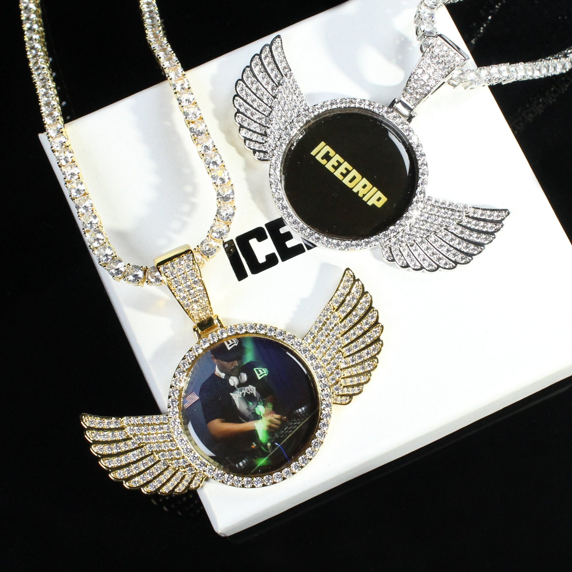 3D Circle With Wings Custom Picture Pendant