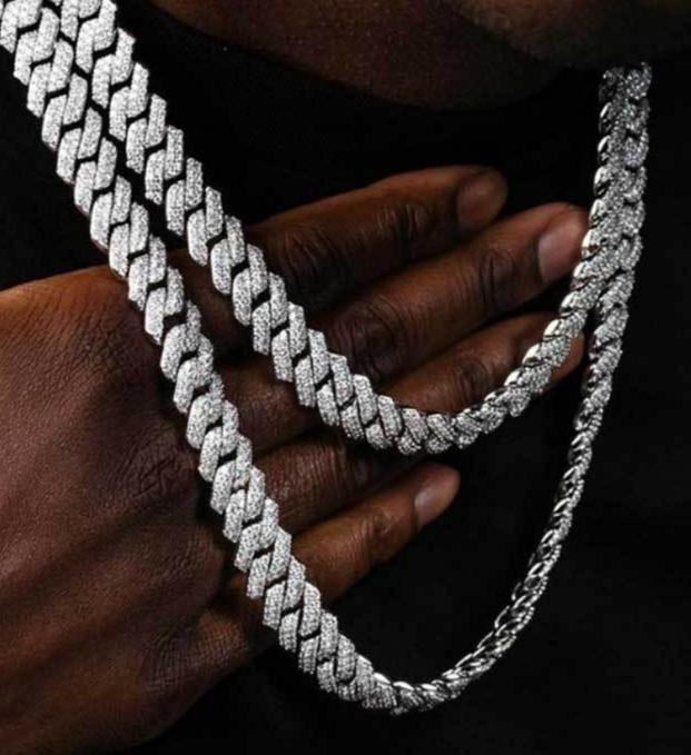 Iced Cuban Chain In White Gold