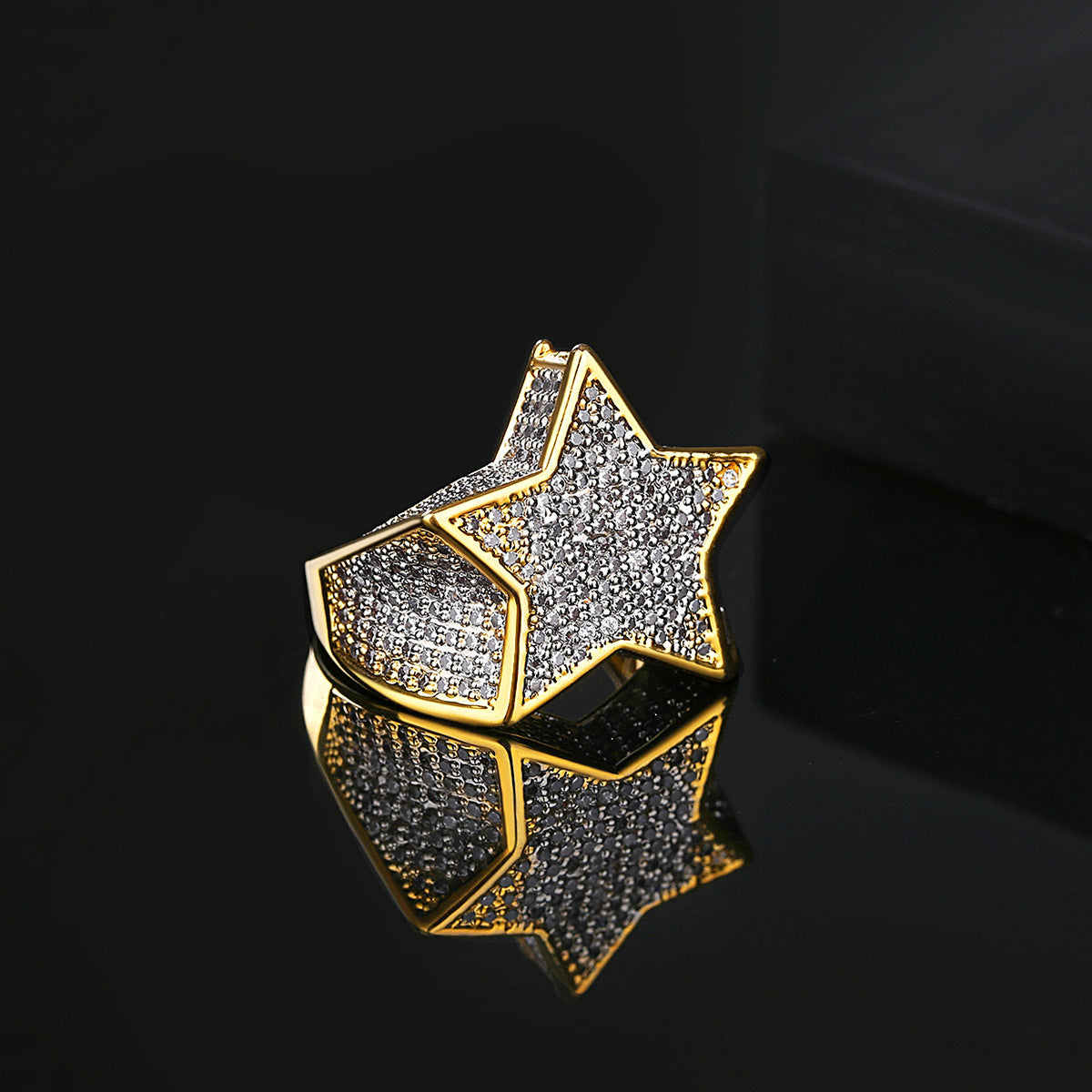 Anillo de pentagrama totalmente helado bañado en oro