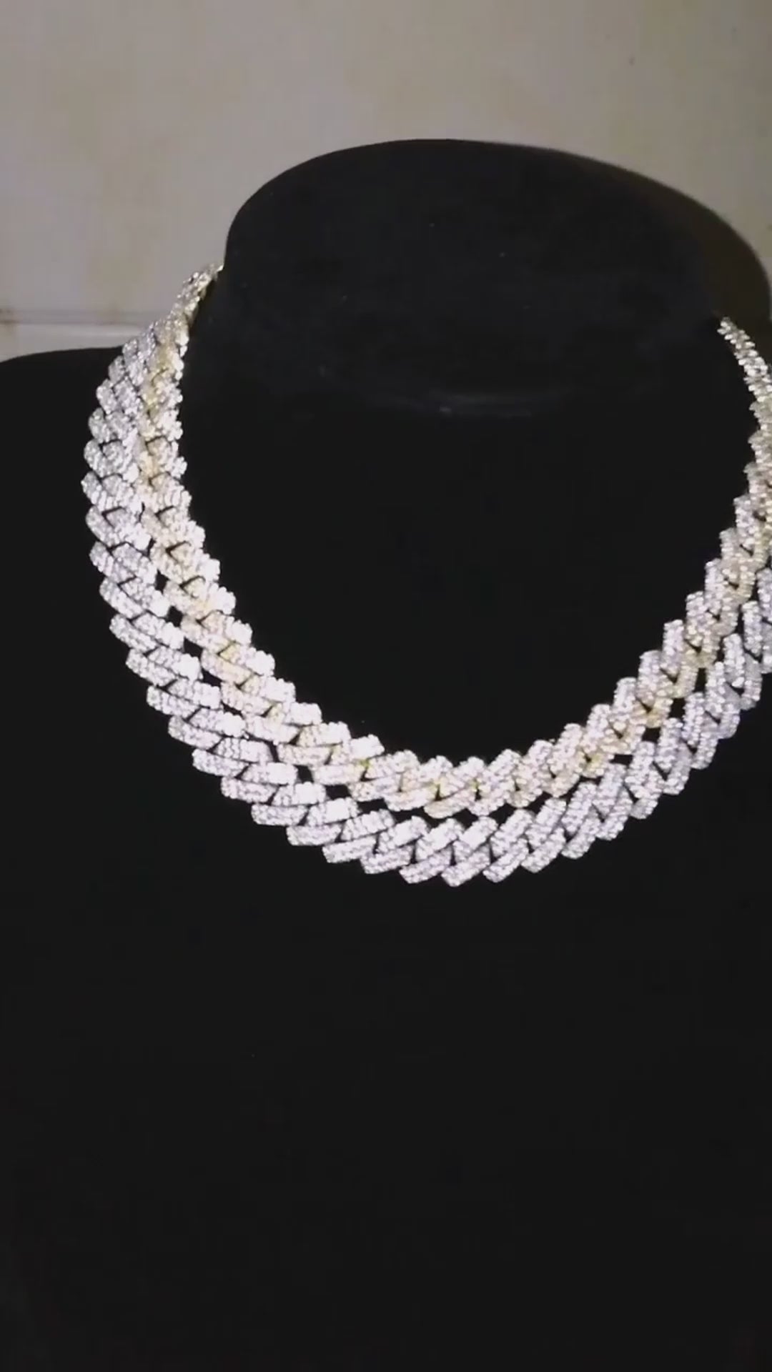 Seamless Rhombic Iced Out Cuban Chain in 18K White/Gold-Plated